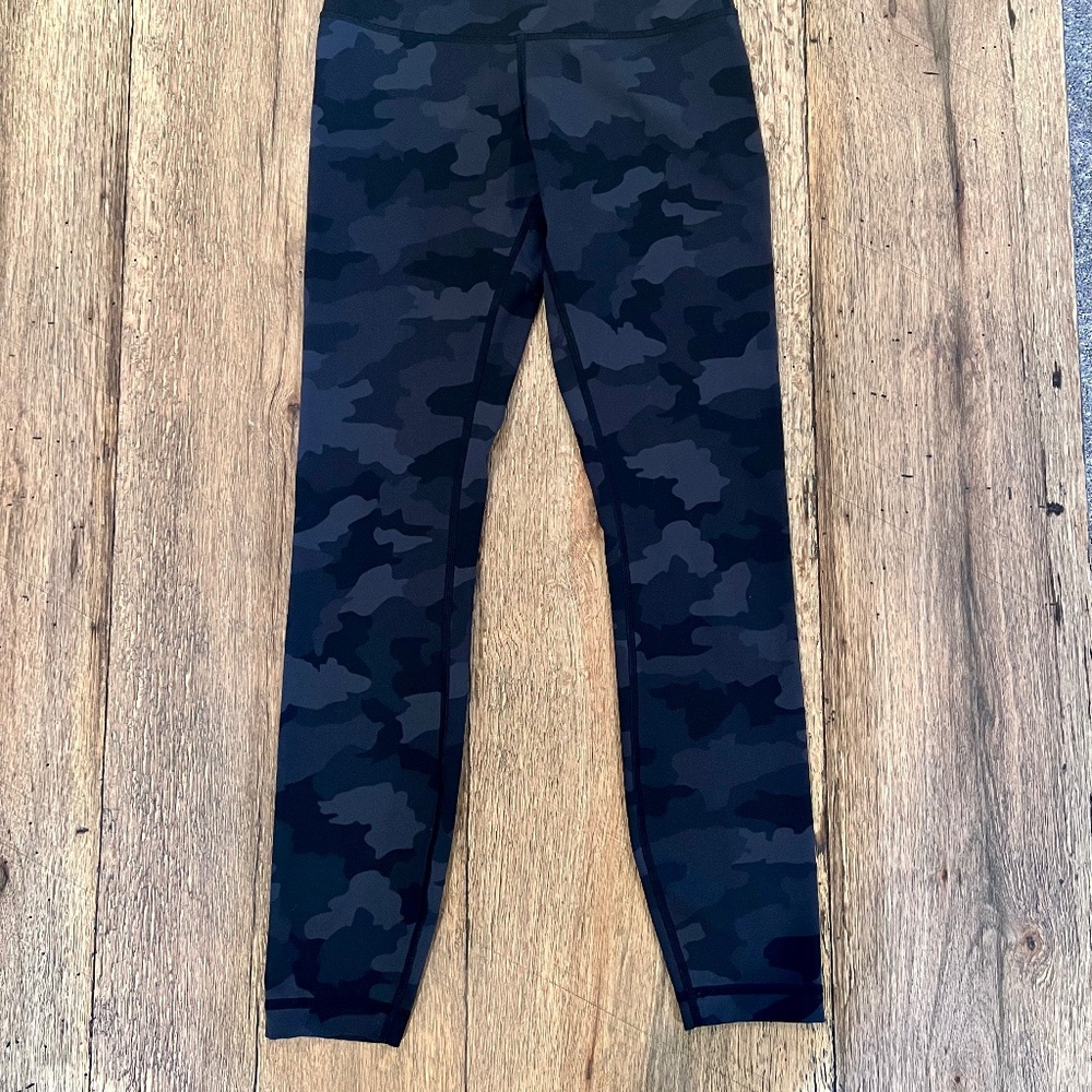 Lululemon Wunder Under HR Tight 25” Luxtreme Womens Size 4 LW5BSPS